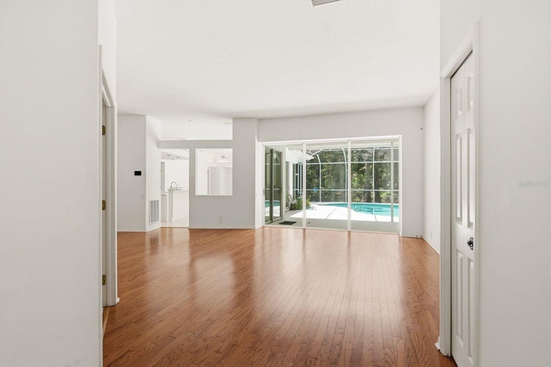3951 Brightside Ln, Palm Harbor, FL 34685