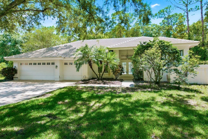 3951 Brightside Ln, Palm Harbor, FL 34685