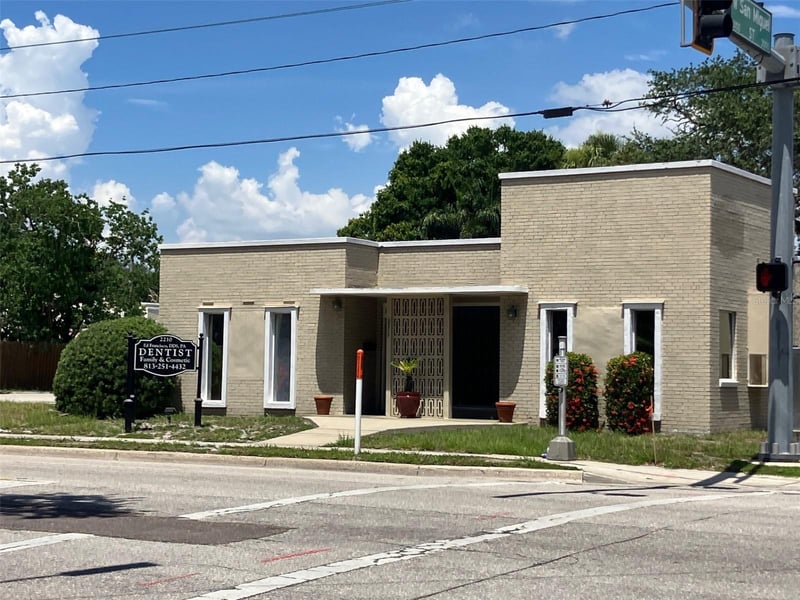 2210 Macdill Ave, Tampa, FL 33629