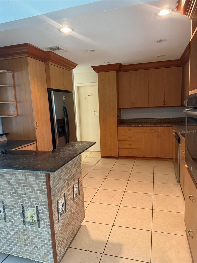 6816 Circlecreek Dr, Pinellas Park, FL 33781