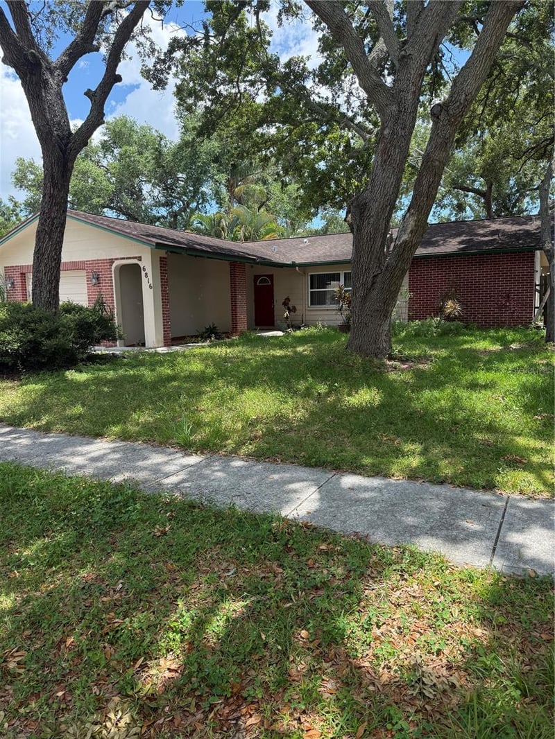 6816 Circlecreek Dr, Pinellas Park, FL 33781