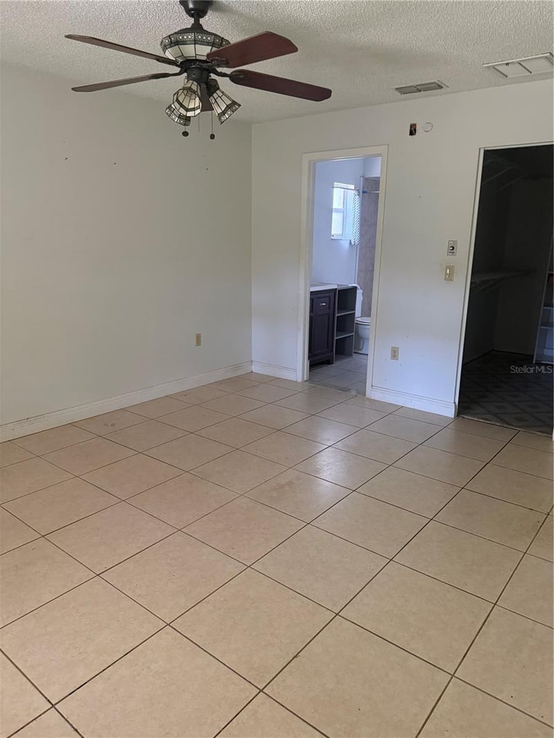 6816 Circlecreek Dr, Pinellas Park, FL 33781