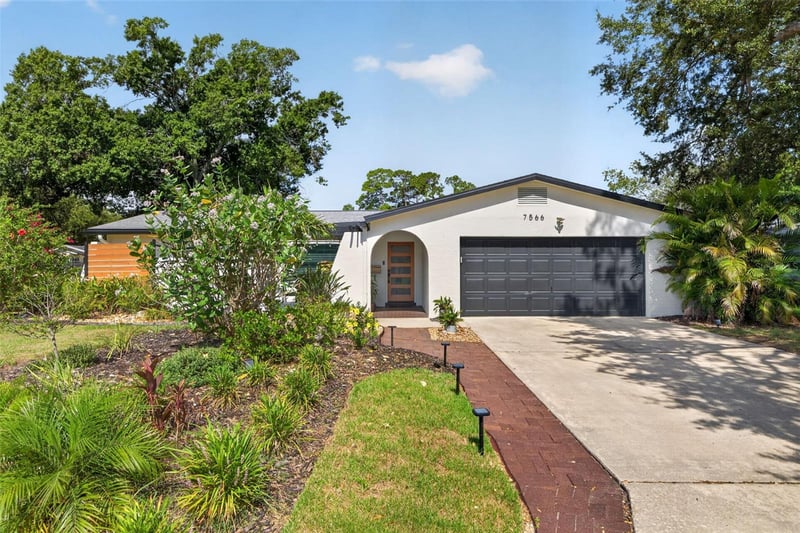 7566 20th St, St Petersburg, FL 33702