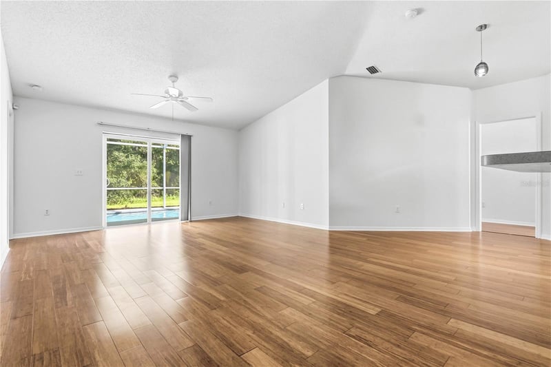 30830 Sade Ct, Wesley Chapel, FL 33545