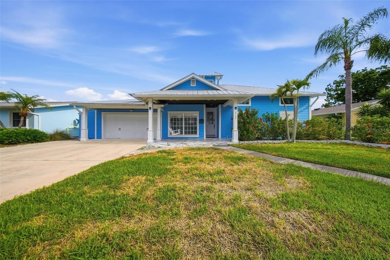 8722 Palisades Dr, Tampa, FL 33615