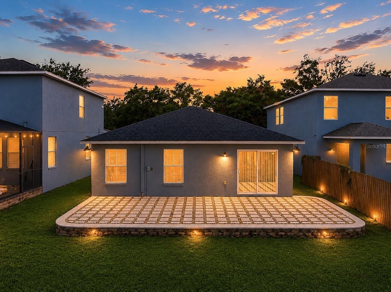 5217 Mango Fruit St, Seffner, FL 33584