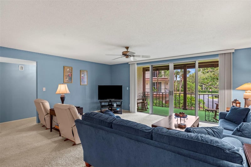 3035 Countryside Blvd #24B, Clearwater, FL 33761