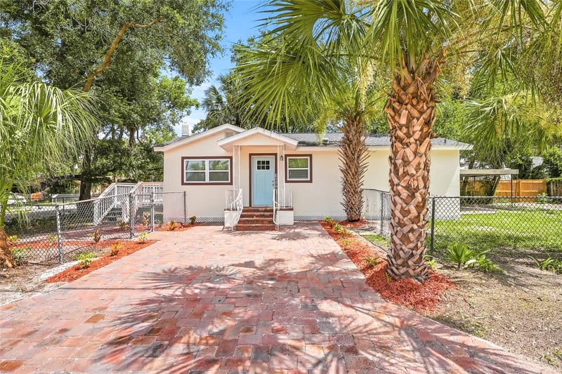 1002 Seward St, Tampa, FL 33604
