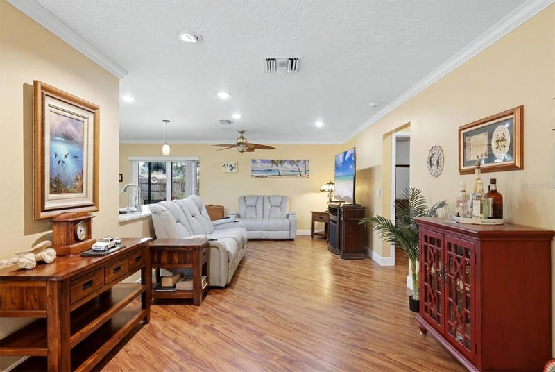 918 Ell Way, Sarasota, FL 34243