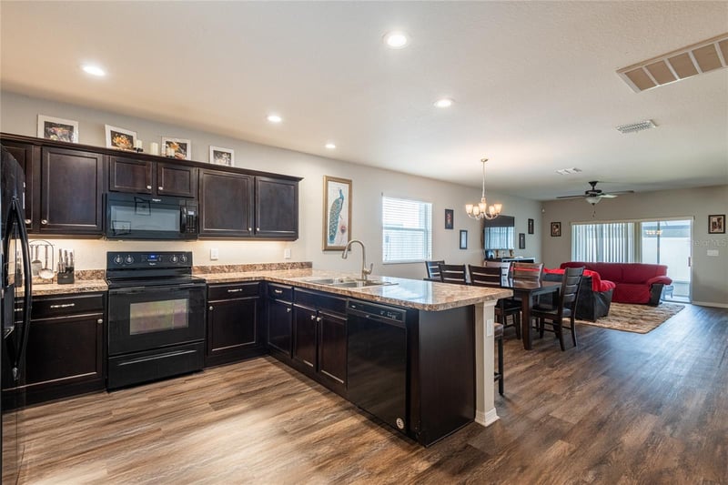 7412 Indigo Oasis Ct, Gibsonton, FL 33534