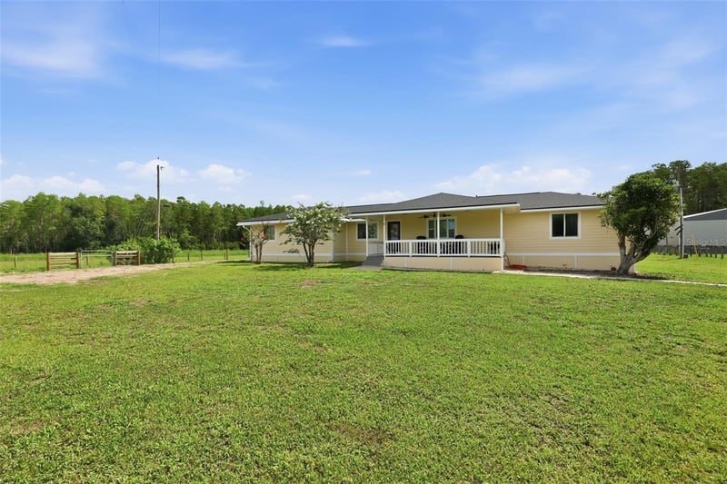 4700 Tower Rd, Land O Lakes, FL 34638