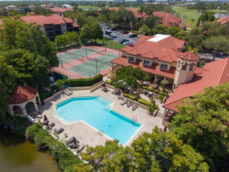 2400 Feather Sound Dr #236, Clearwater, FL 33762
