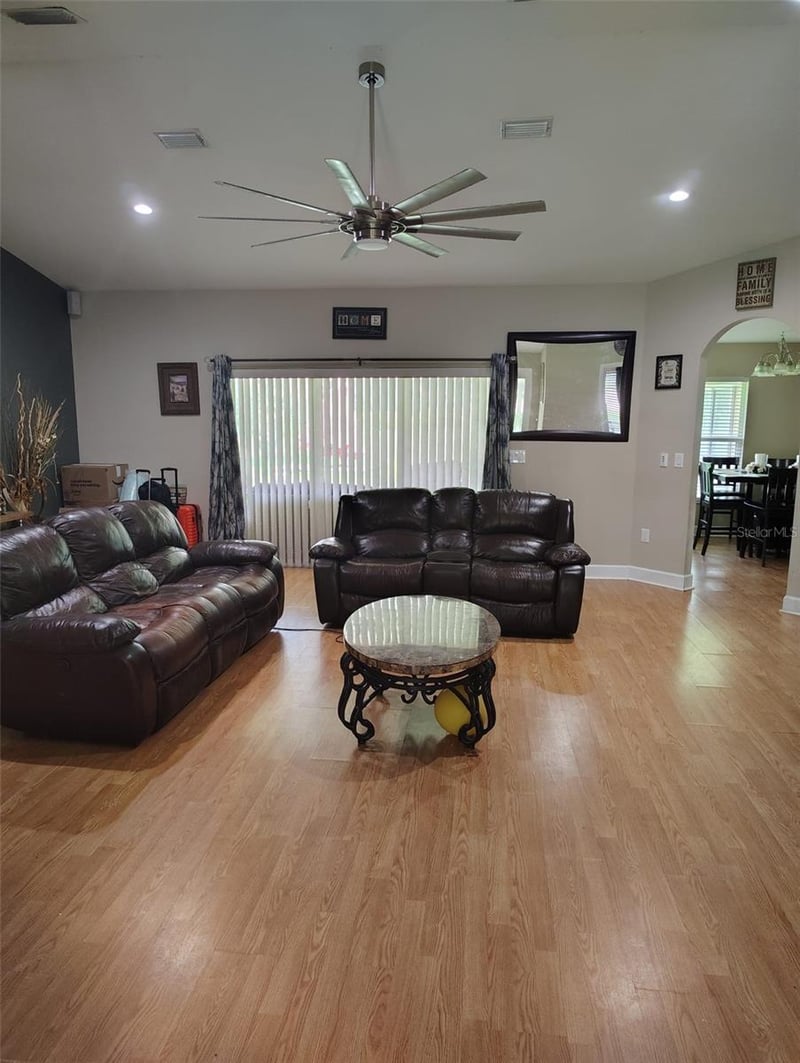 3226 Wheeler Ct, Dover, FL 33527