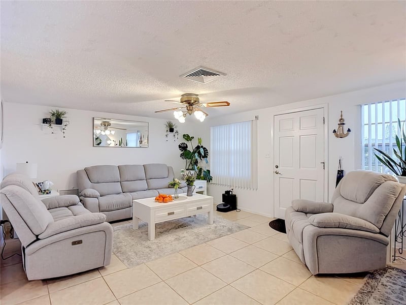 6145 1st Ave, New Port Richey, FL 34653
