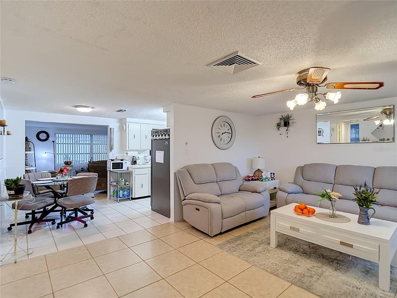 6145 1st Ave, New Port Richey, FL 34653