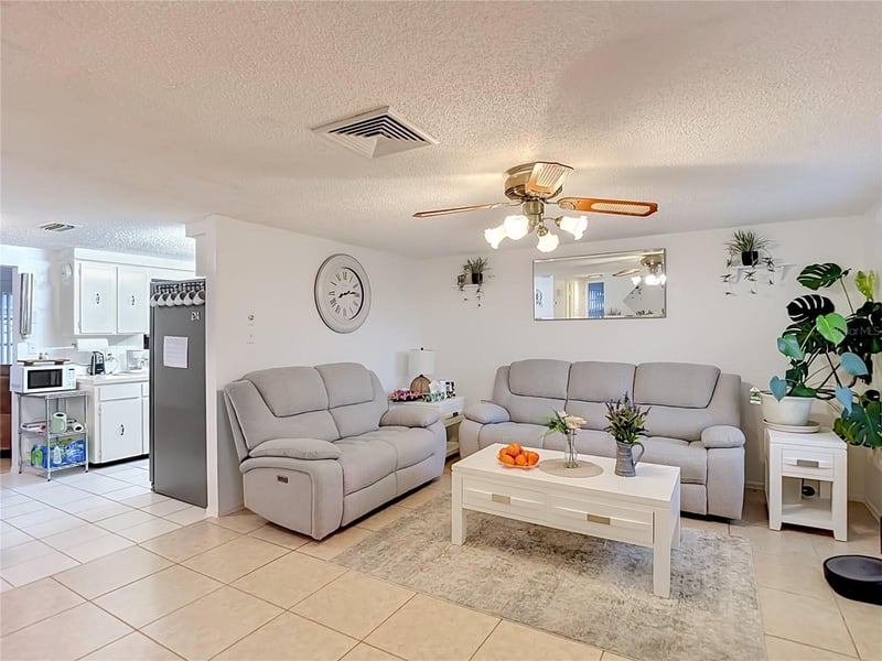 6145 1st Ave, New Port Richey, FL 34653