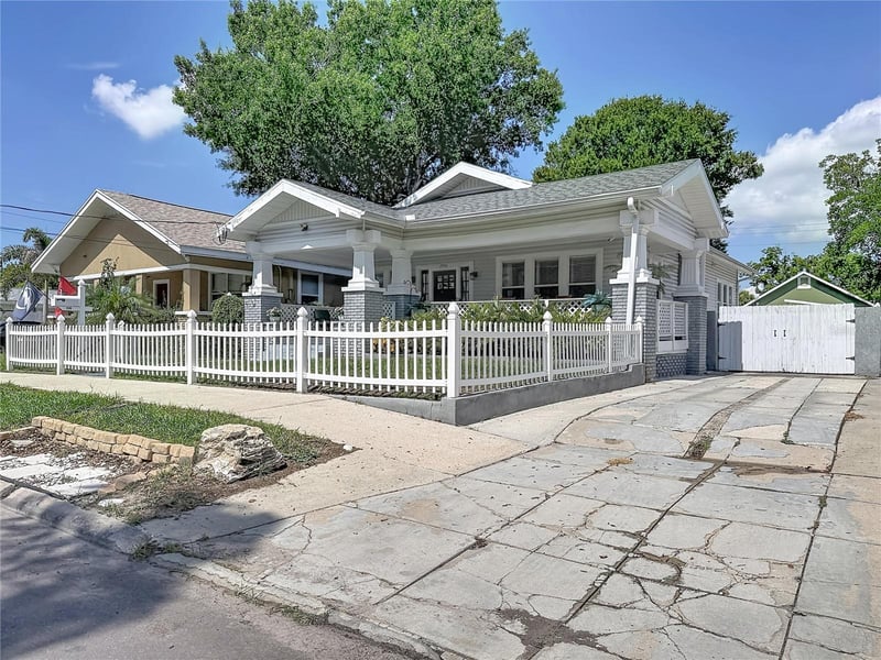 3506 12th St, Tampa, FL 33605