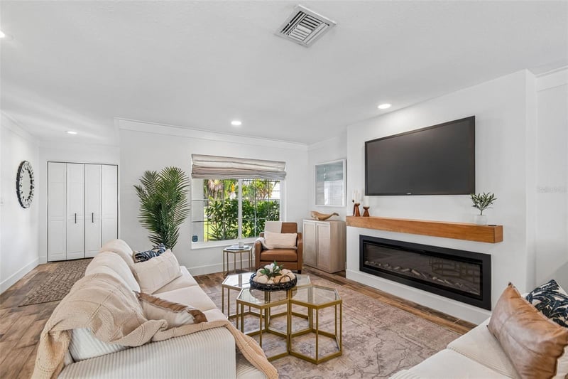 2058 Bayou Grande Blvd, St Petersburg, FL 33703