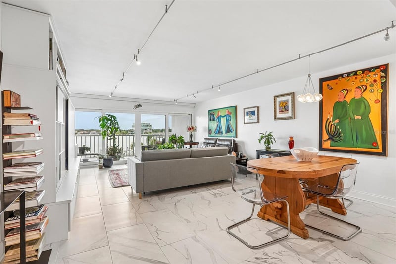 2 Adalia Ave #301, Tampa, FL 33606