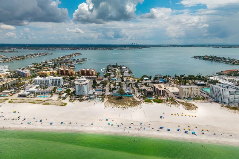 216 Punta Vista Dr, St Pete Beach, FL 33706