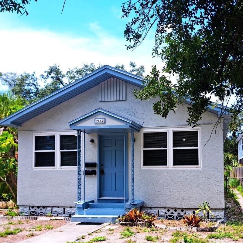 2657 Bayside Dr, St Petersburg, FL 33705