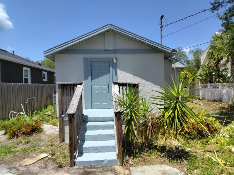 2657 Bayside Dr, St Petersburg, FL 33705