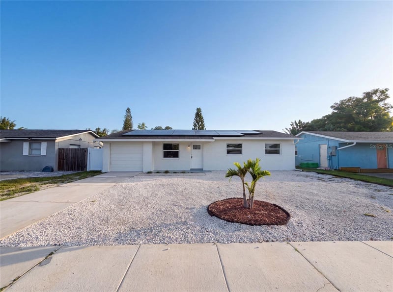 8283 86th Ave, Seminole, FL 33777