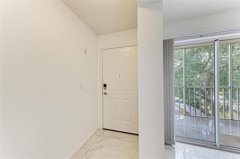 3980 Ironwood Cir #301, Bradenton, FL 34209