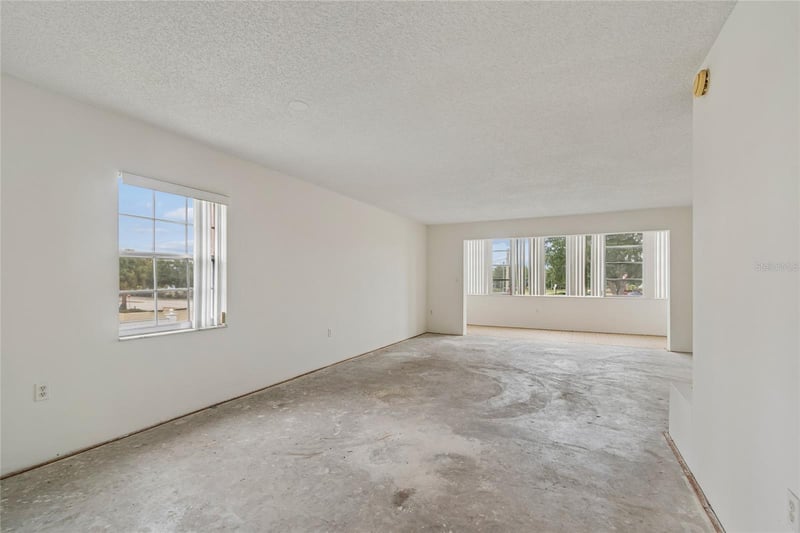 1900 68th St #210, St Petersburg, FL 33710