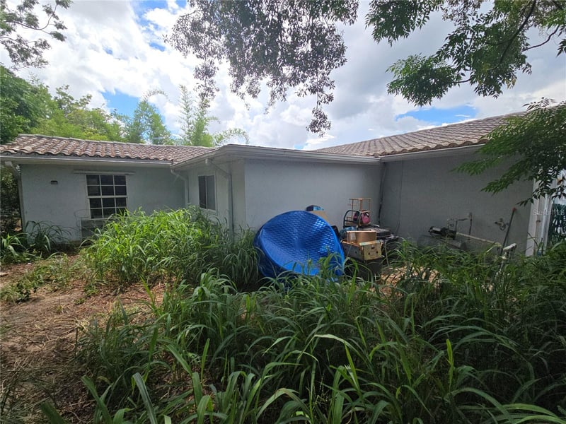 7809 Waxwood Dr, Port Richey, FL 34668