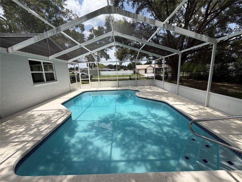 7252 Landover Dr, Zephyrhills, FL 33540