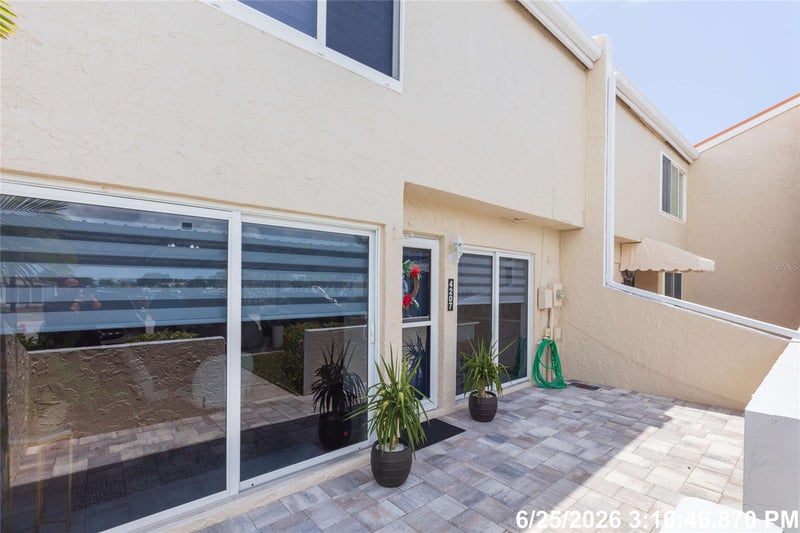 4207 Fogcutter Ct, Tampa, FL 33615