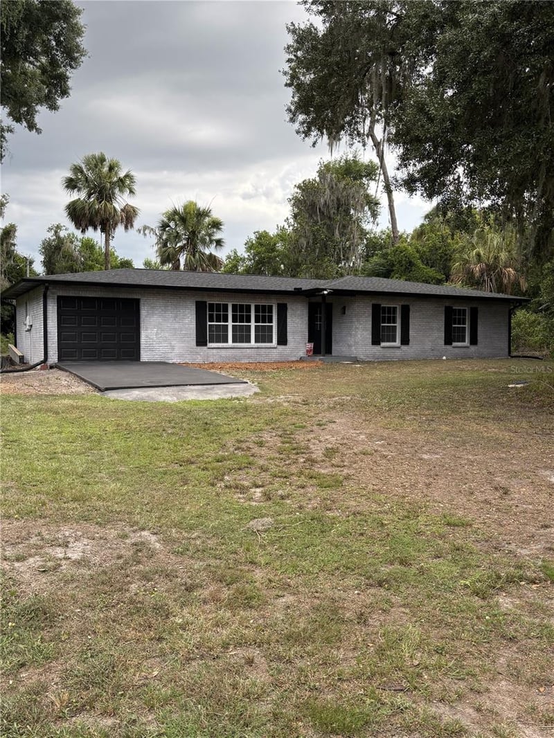 2911 Williams Rd, Plant City, FL 33565