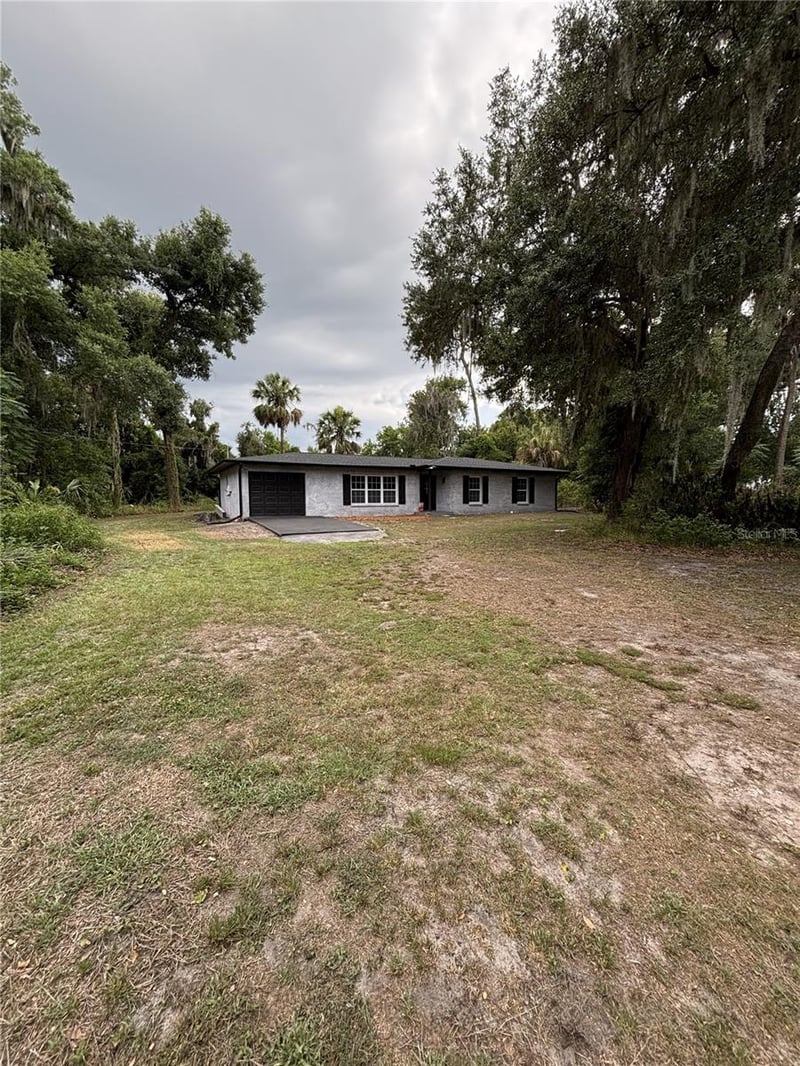 2911 Williams Rd, Plant City, FL 33565