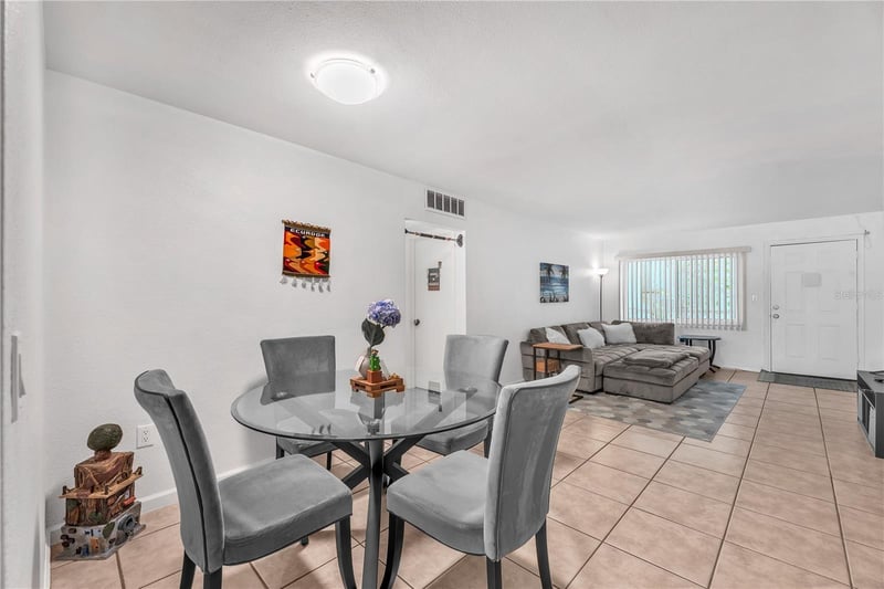 5155 9th Ave #211, St Petersburg, FL 33710