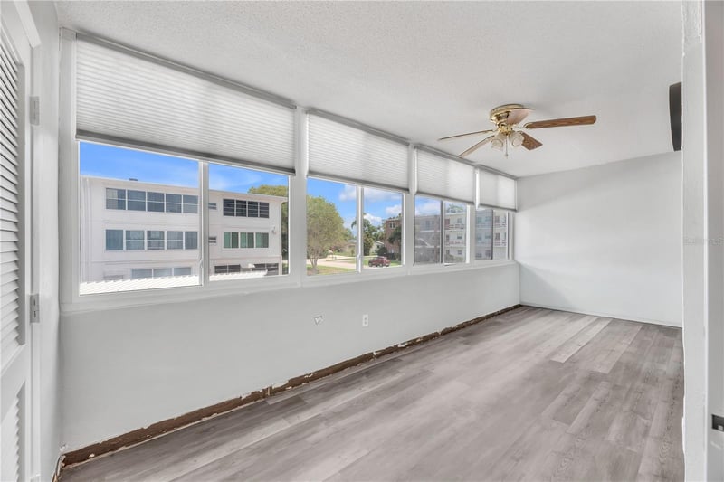 5155 9th Ave #211, St Petersburg, FL 33710