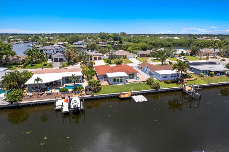 4425 13th Way, St Petersburg, FL 33703