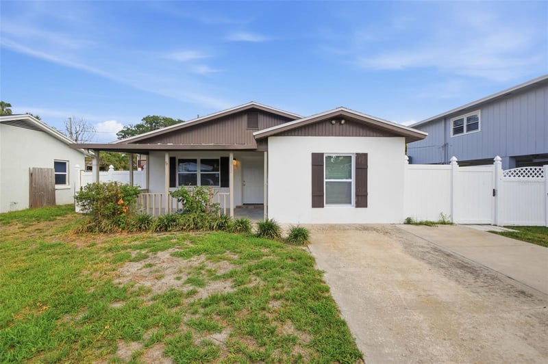 1842 Shore Acres Blvd, St Petersburg, FL 33703