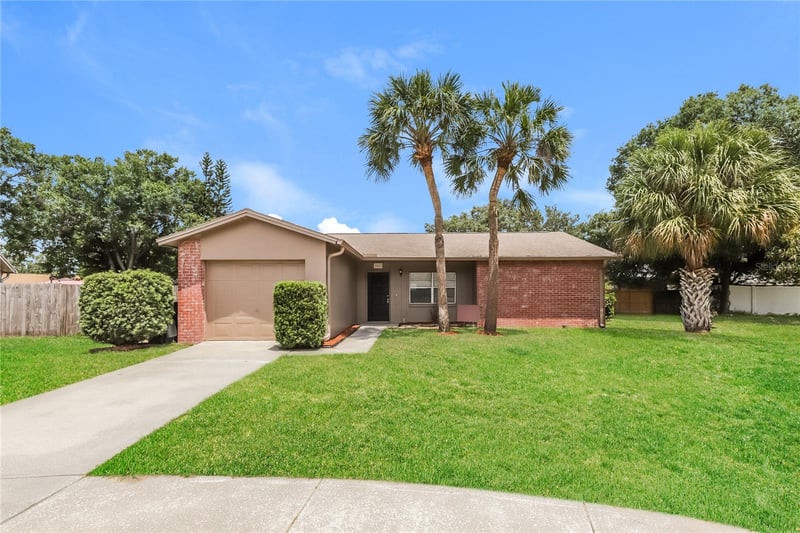 1002 Pinehaven Ct, Brandon, FL 33511
