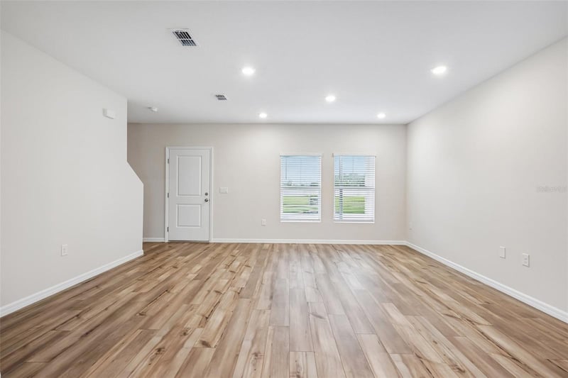9176 Bent BRANCH, Dade City, FL 33525