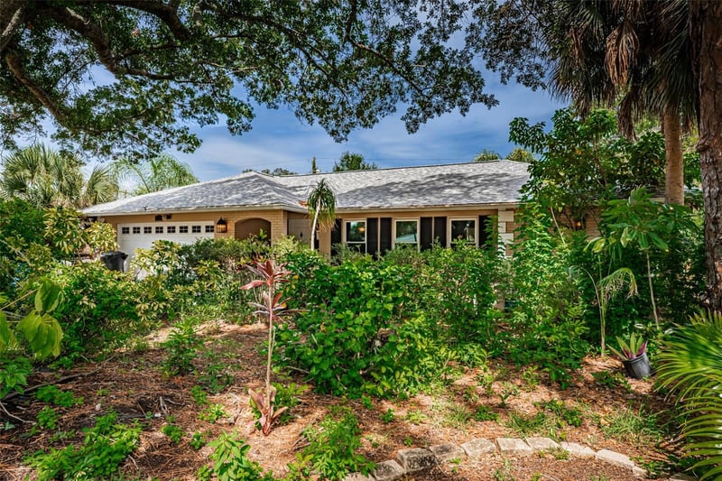 5230 Venetian Blvd, St Petersburg, FL 33703