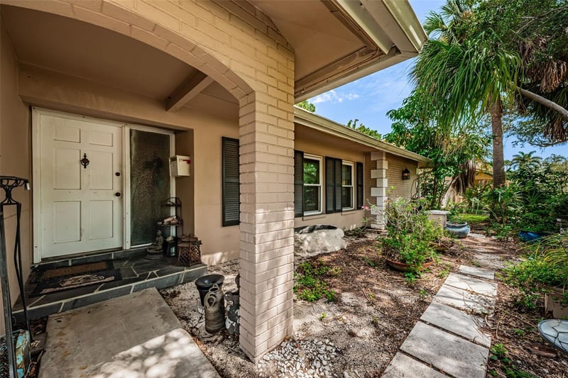5230 Venetian Blvd, St Petersburg, FL 33703