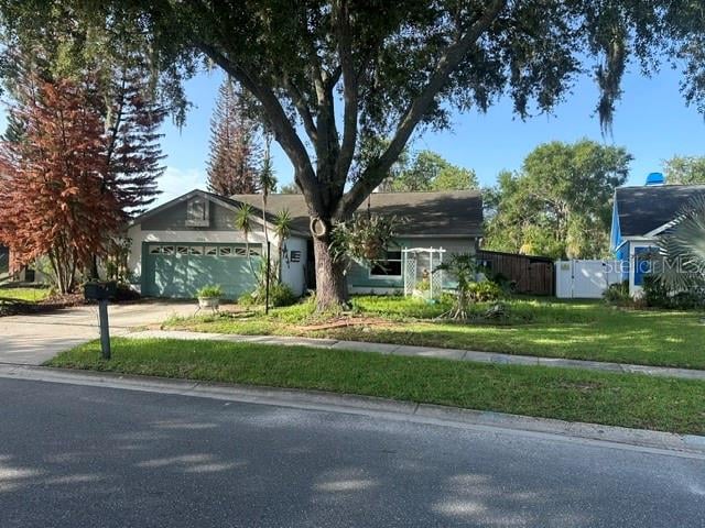 4729 Dawnmeadow Ct, Plant City, FL 33566