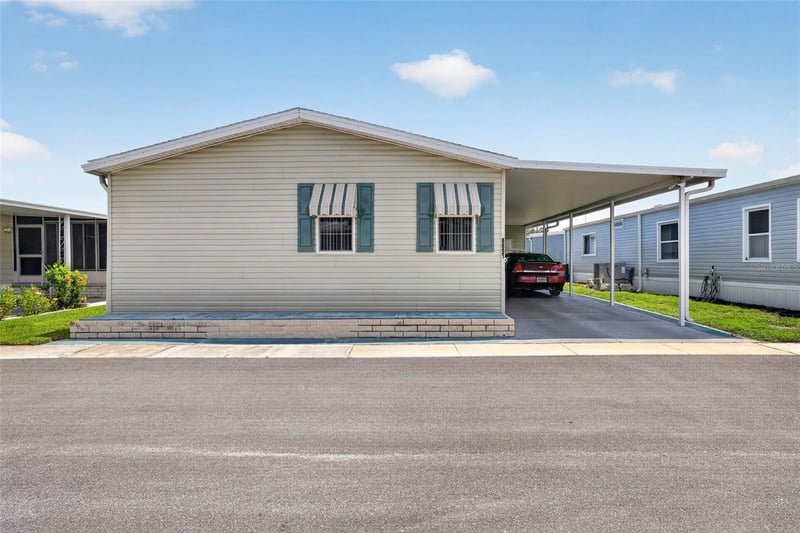 82221 F St #221, Pinellas Park, FL 33781