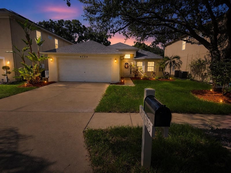 4756 Whispering Wind Ave, Tampa, FL 33614