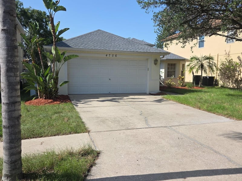 4756 Whispering Wind Ave, Tampa, FL 33614