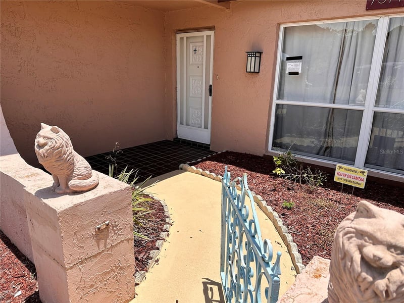 7514 San Moritz Dr, Port Richey, FL 34668