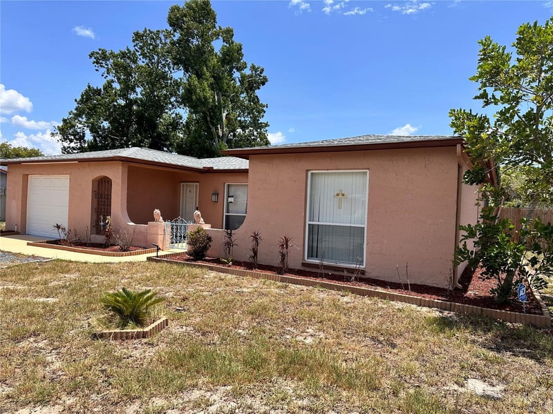 7514 San Moritz Dr, Port Richey, FL 34668