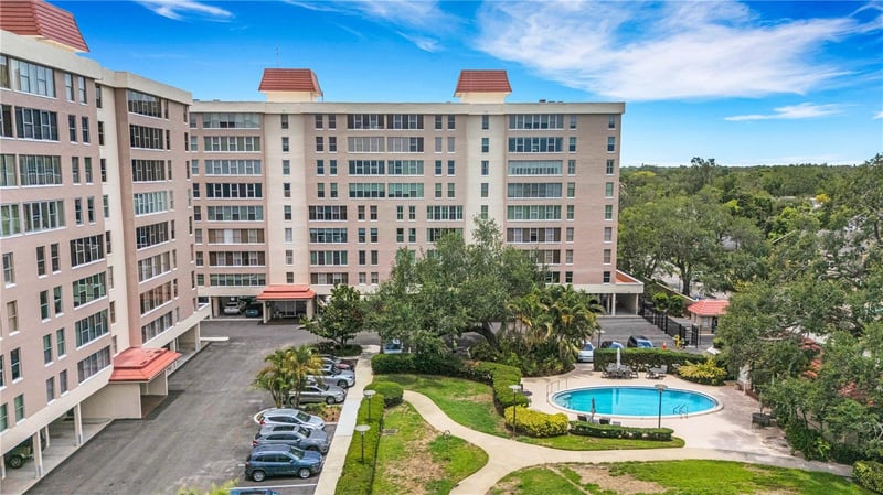 2403 S Ardson Pl #402B, Tampa, FL 33629