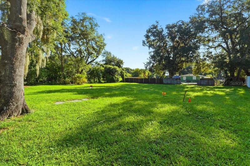 10 Forest St, Plant City, FL 33563